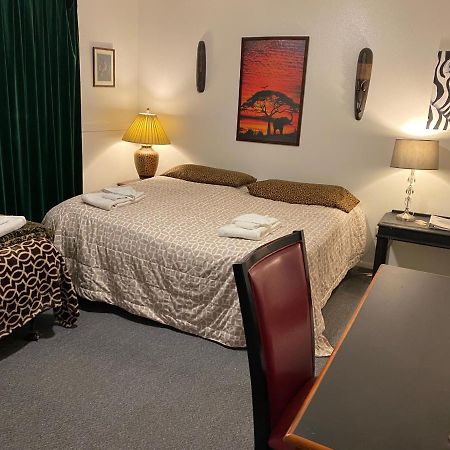 Alaska European Bed & Breakfast アンカレッジ エクステリア 写真