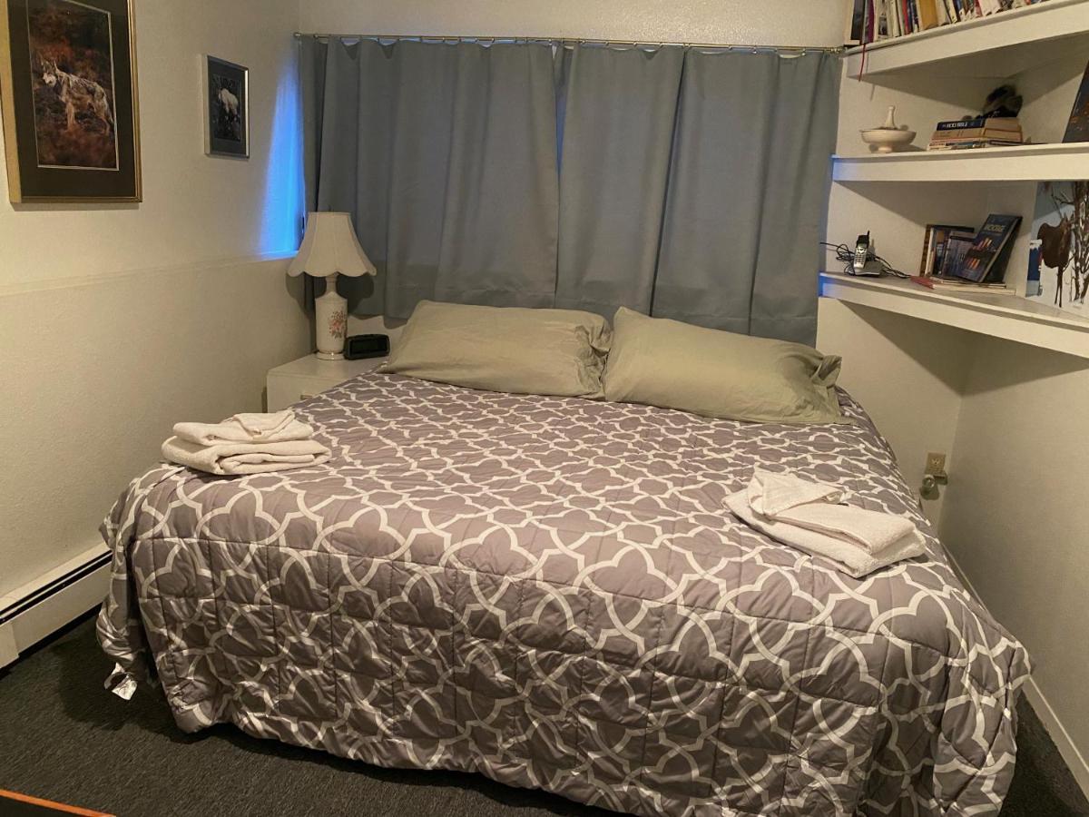 Alaska European Bed & Breakfast アンカレッジ エクステリア 写真