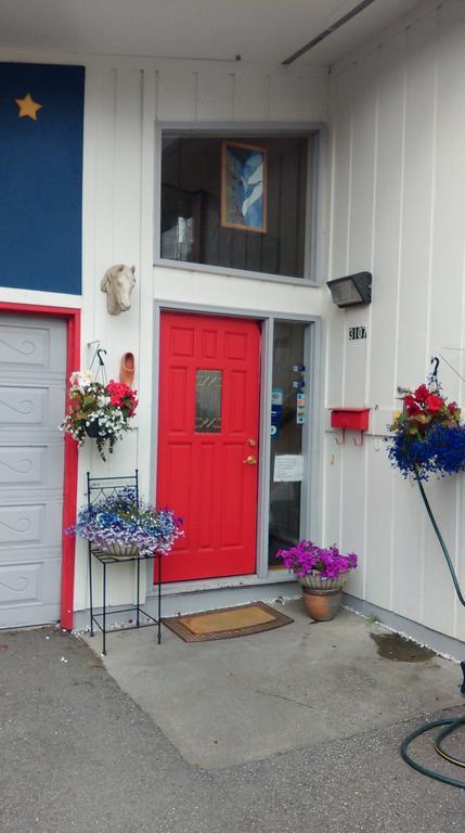 Alaska European Bed & Breakfast アンカレッジ エクステリア 写真
