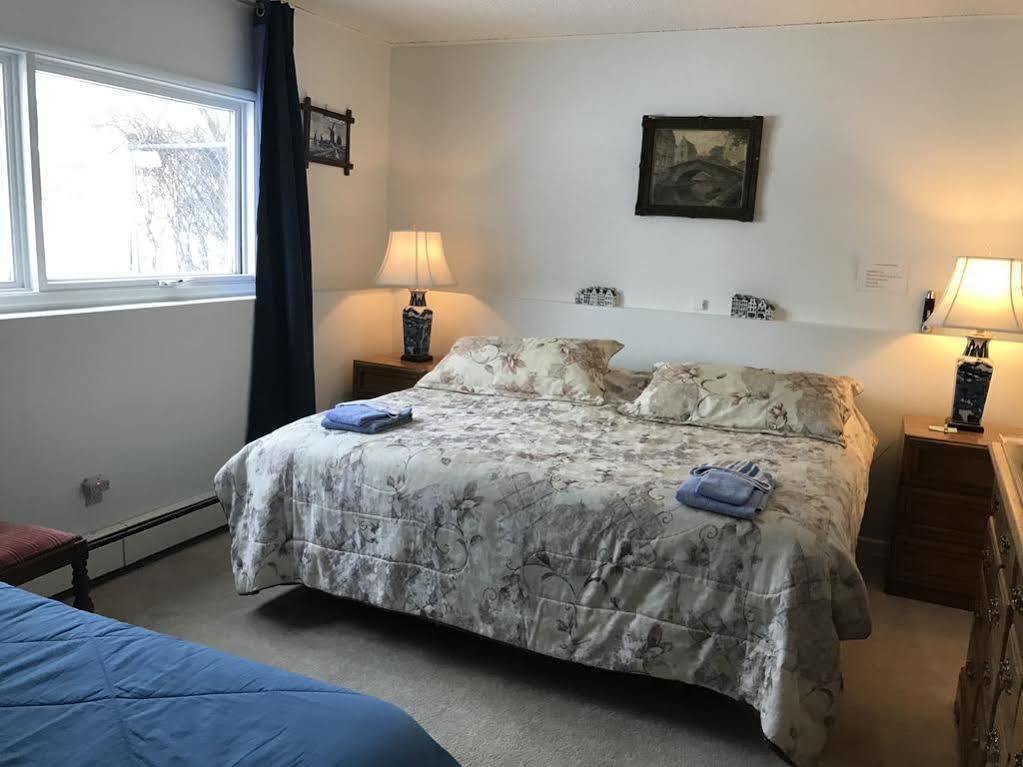 Alaska European Bed & Breakfast アンカレッジ エクステリア 写真