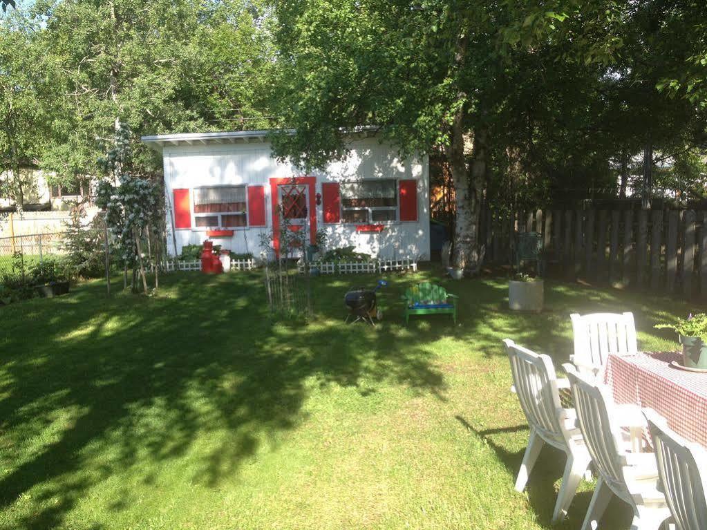 Alaska European Bed & Breakfast アンカレッジ エクステリア 写真