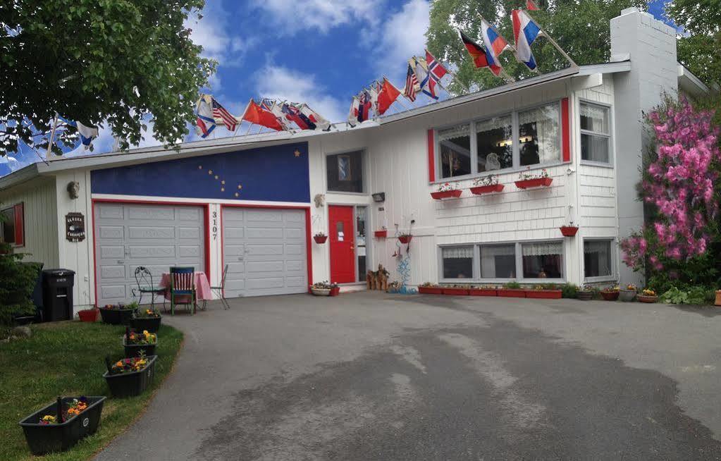 Alaska European Bed & Breakfast アンカレッジ エクステリア 写真